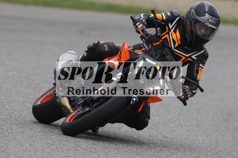 /Archiv-2025/10 23.04.2025 Cornu Master School ADR/rot-rouge/48